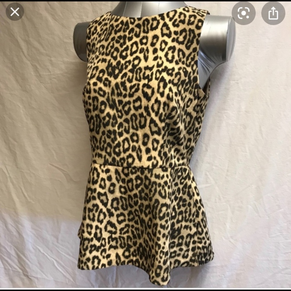 Banana republic  leopard print sleeveless blouse
